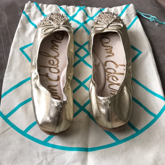 GUC! Sam Edelman Stud Flat - Picture 5 of 9